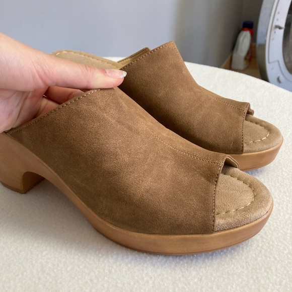 Brown/Tan Summer Platform Sandals - Picture 3 of 12